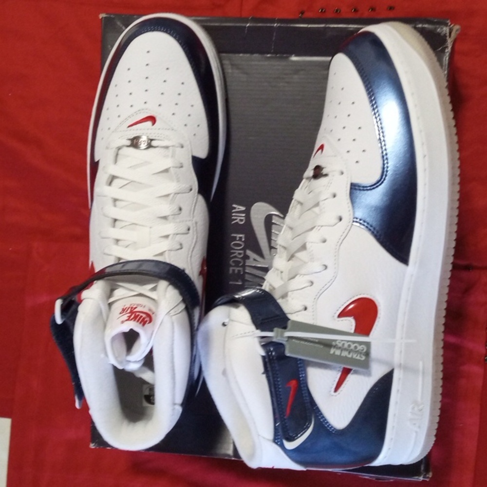 AIR FORCE 1 MID QS
